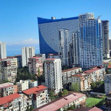 Апартаменти Lilia Батумі Екстер'єр фото